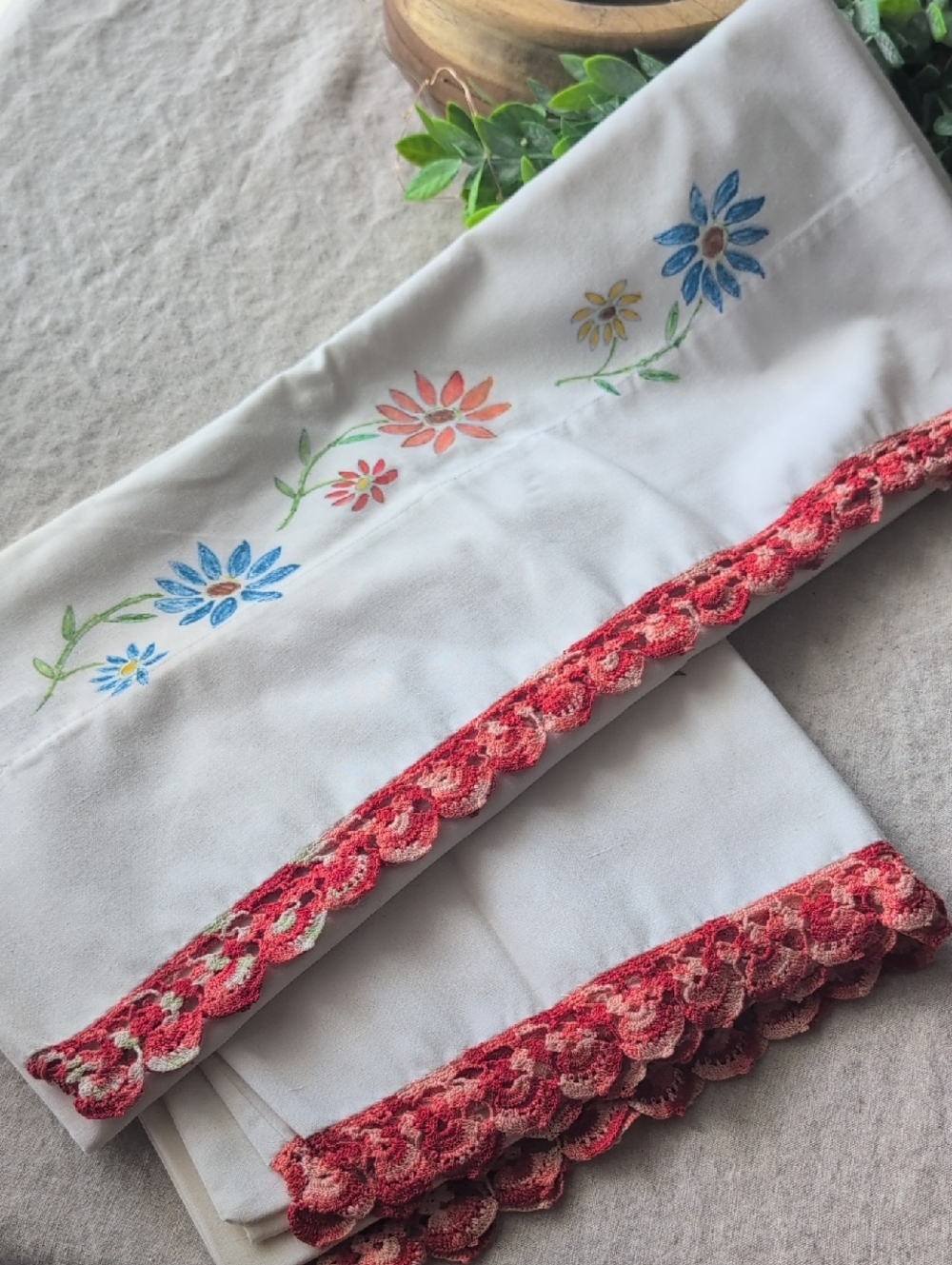Vintage Floral Standard Pillowcase with Scalloped Trim